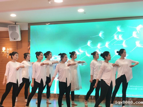 //www.iqx8888.com/HdUpFile/2019-1/20190103160504102.jpg